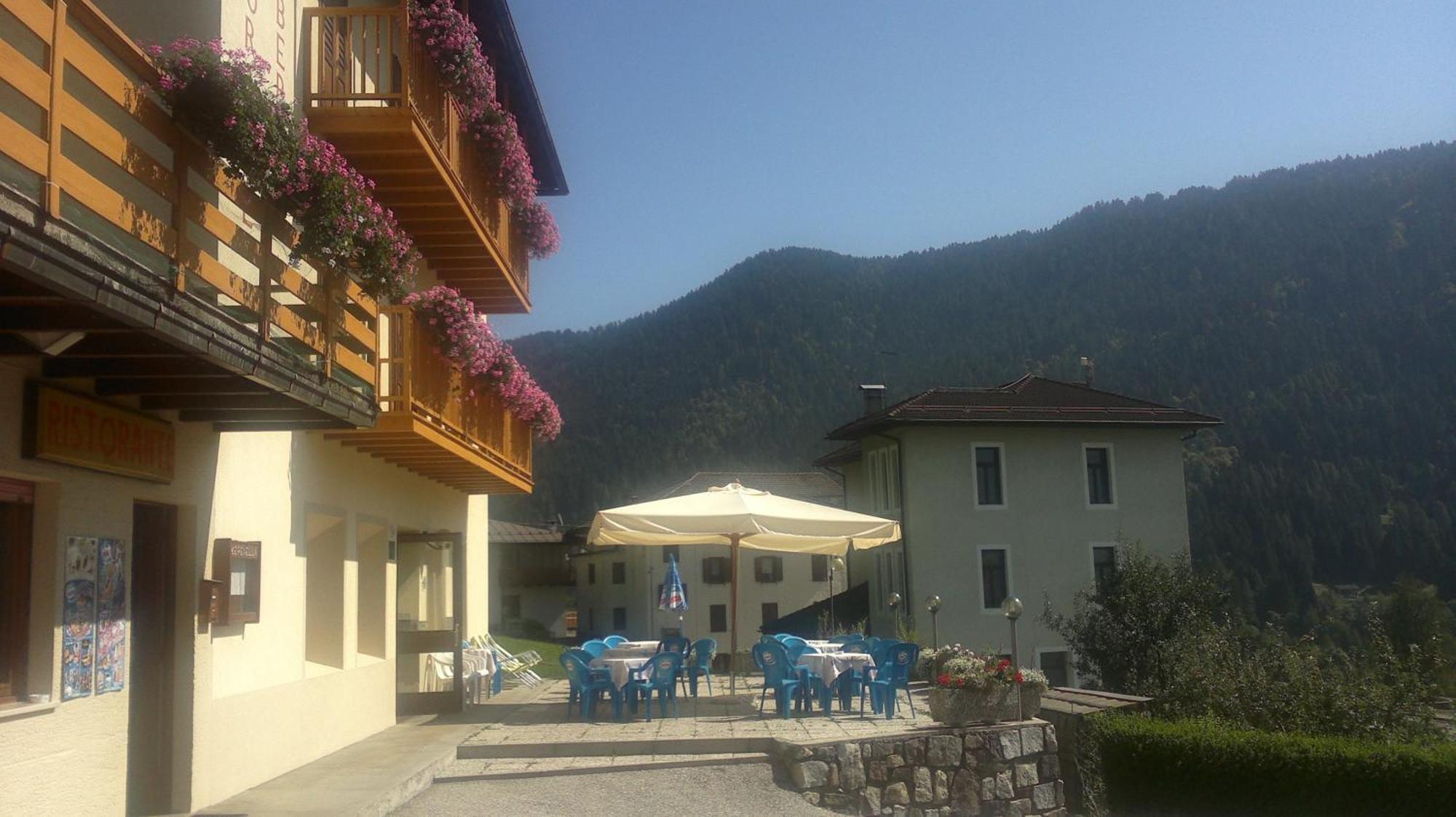 Hotel Serenella Canal San Bovo Bagian luar foto